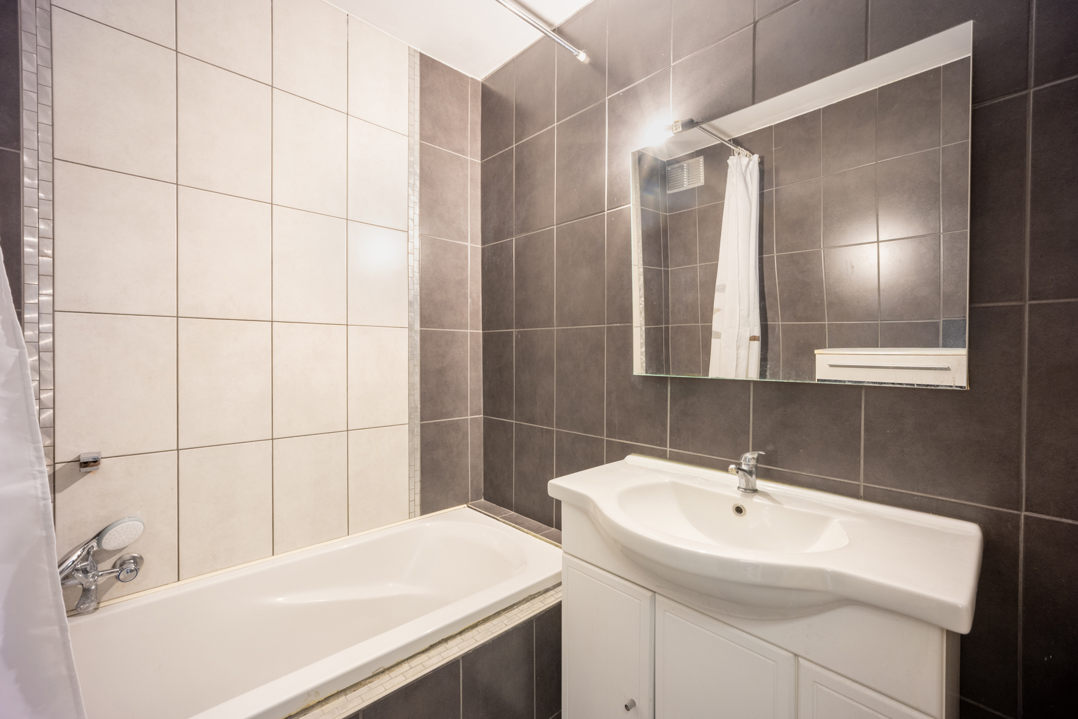 Photo du bien Charmant appartement deux chambres avec balcon