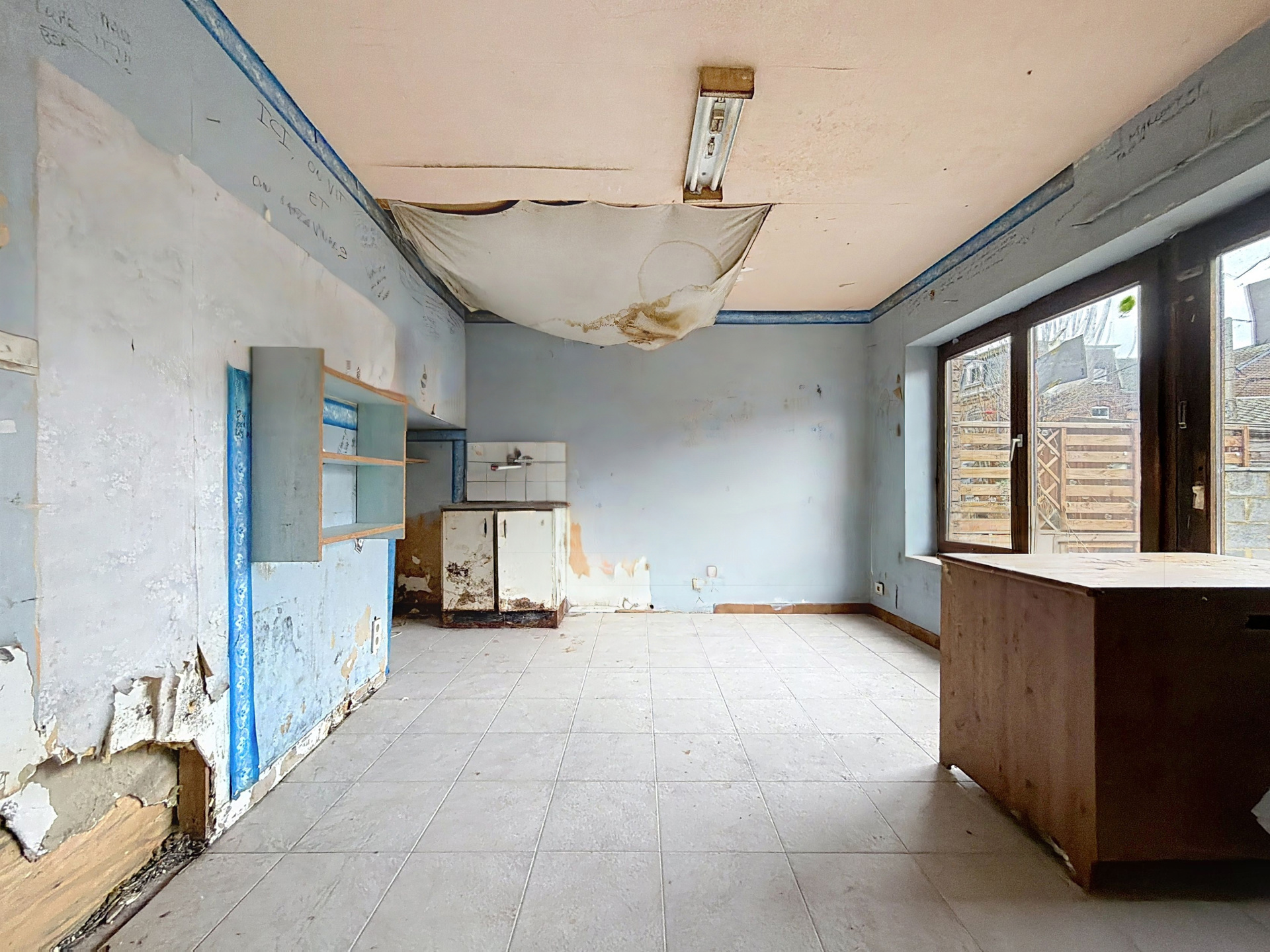 Photo du bien Maison à rénover avec grand garage