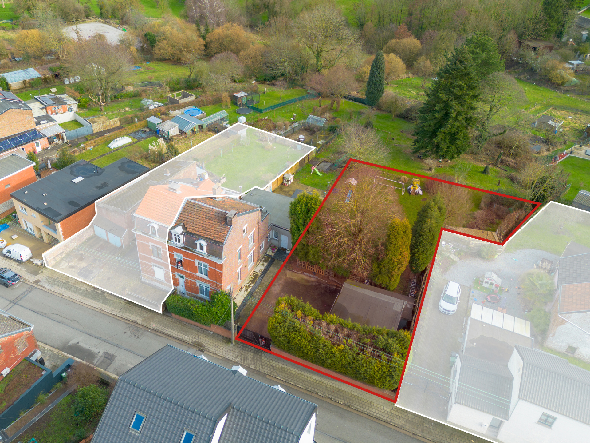 Photo du bien Ensemble immobilier ( spacieuse maison + terrain à bâtir)