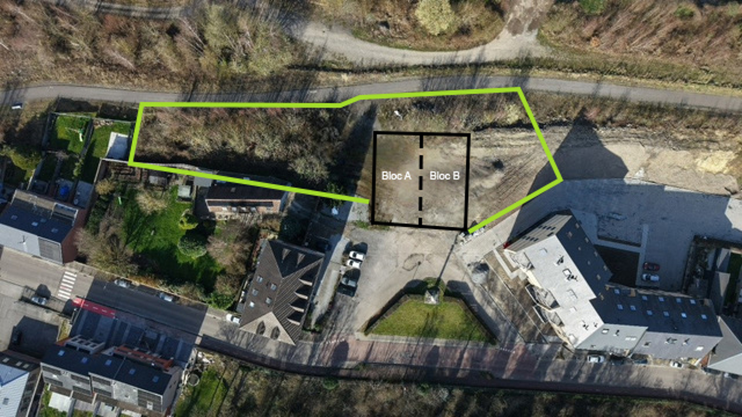 Photo du bien terrain à vendre avec permis accepté