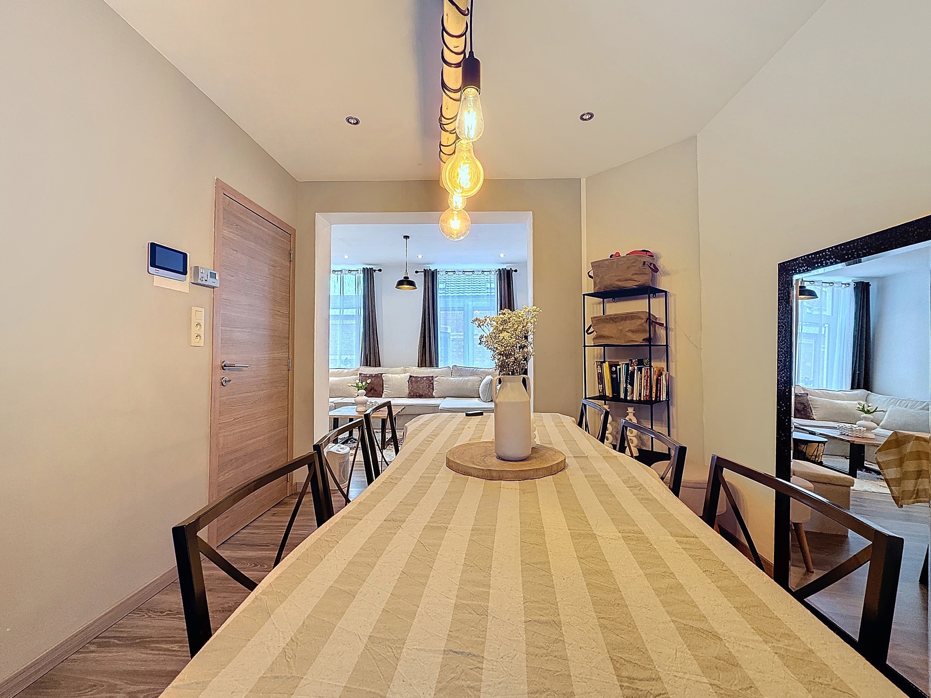 Photo du bien Spacieuse maison rénovée avec terrasse et jardin