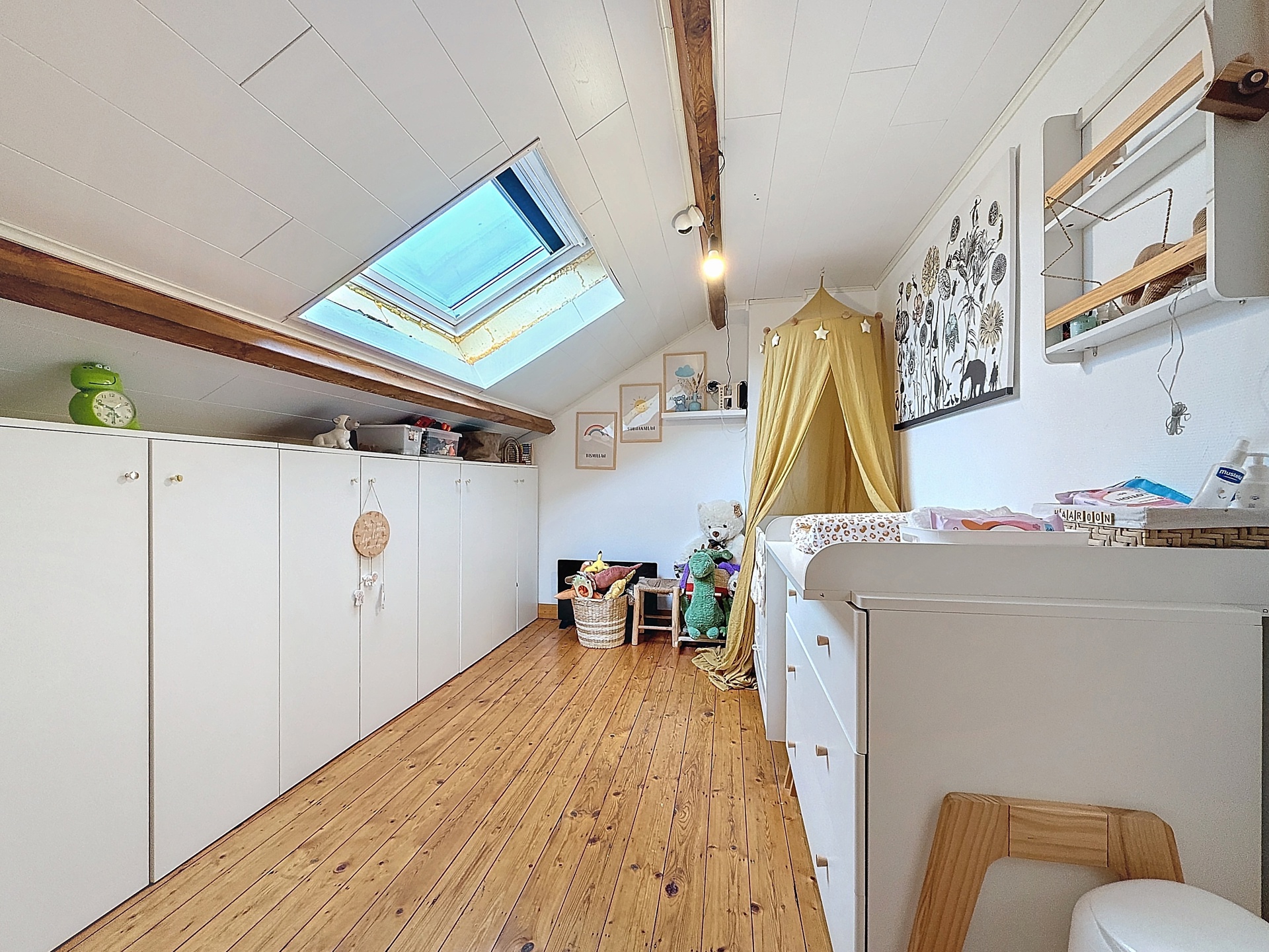 Photo du bien Spacieuse maison rénovée avec terrasse et jardin