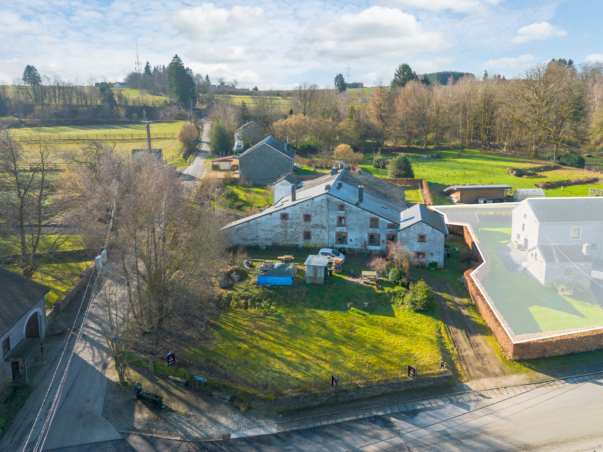 Photo du bien Ensemble immobilier (maison, étable, grange et terrain à bâtir)