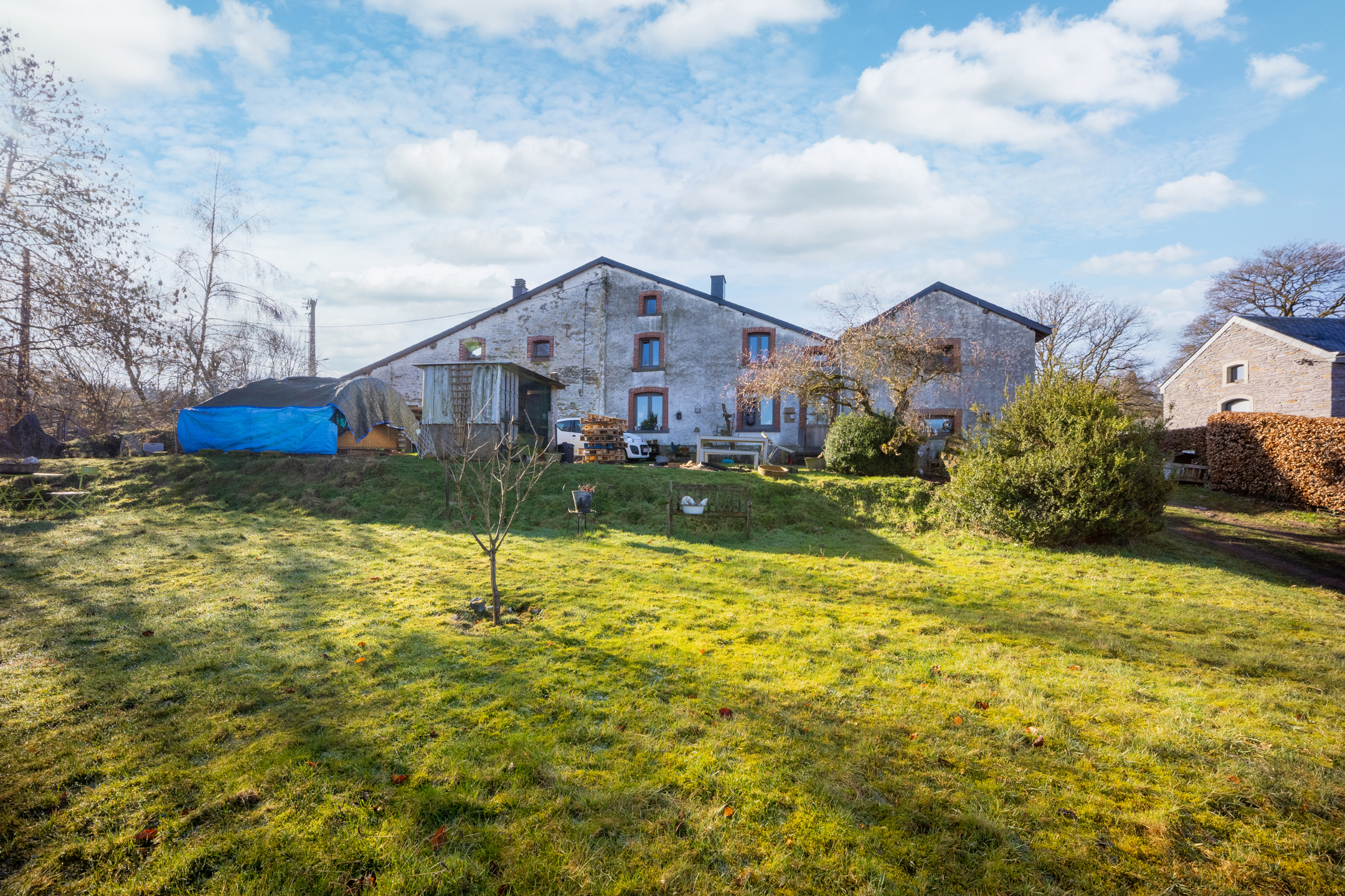 Photo du bien Ensemble immobilier (maison, étable, grange et terrain à bâtir)