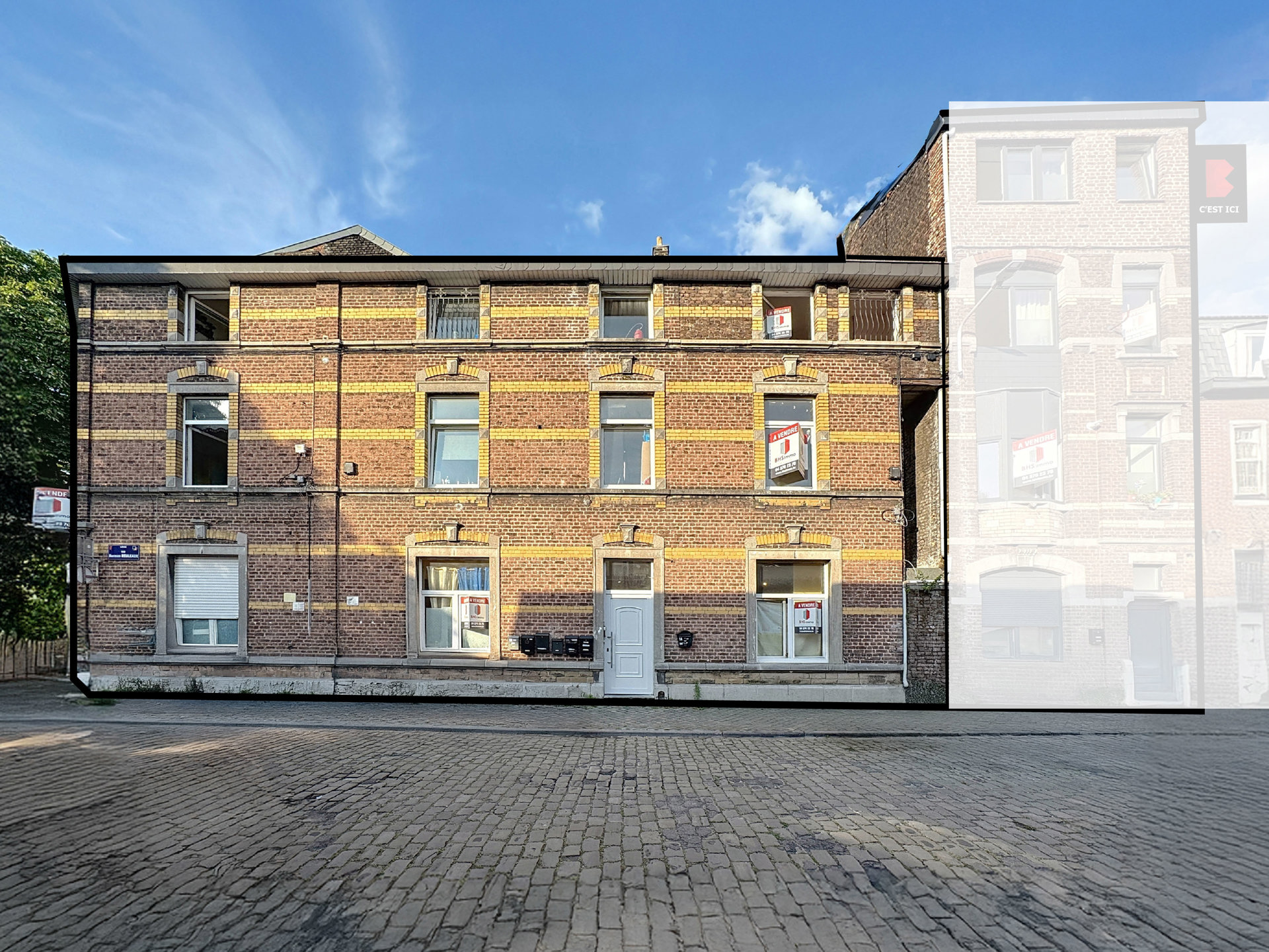 Photo du bien immeuble à appartements comprenant 6 unités