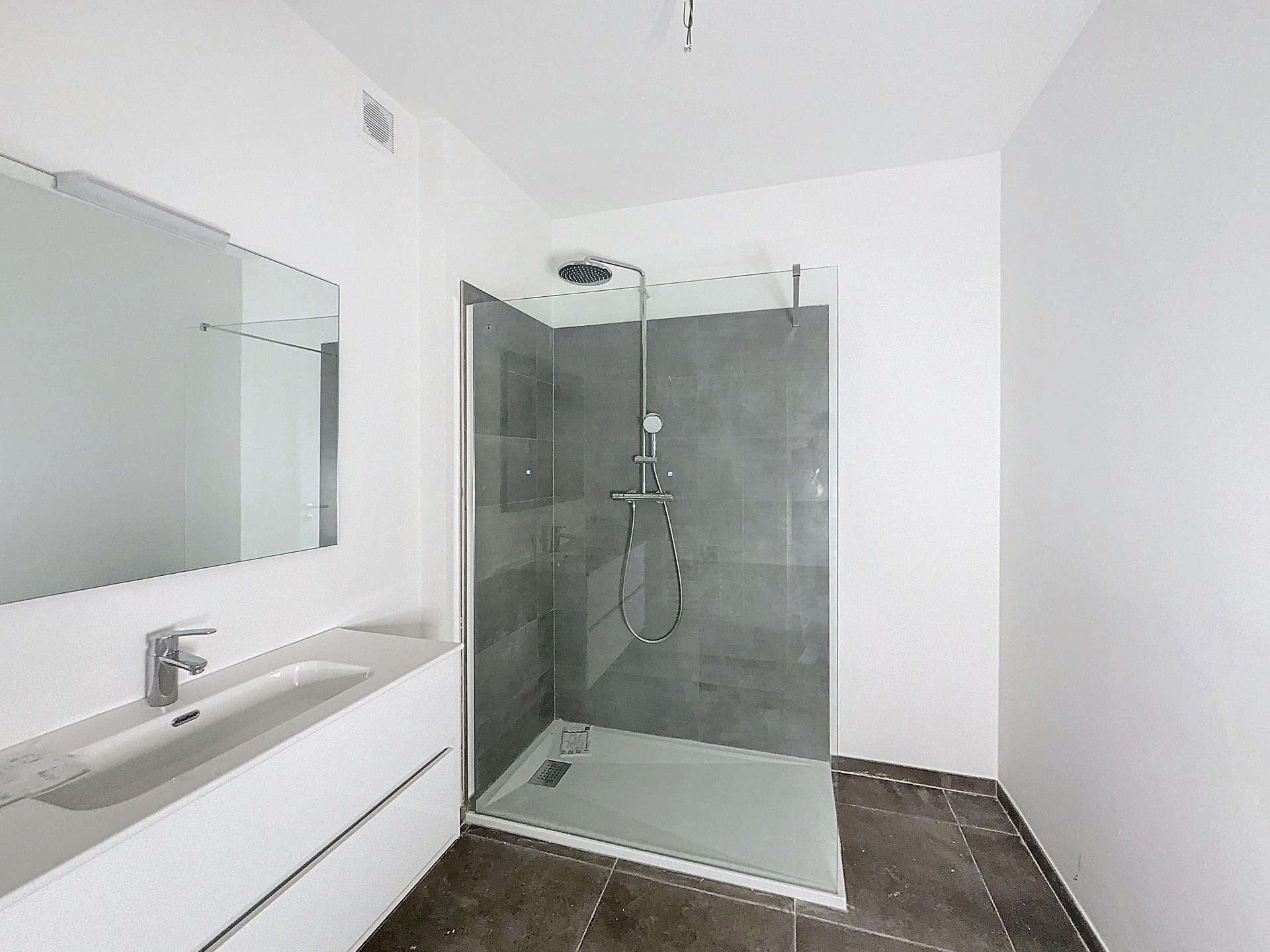 Photo du bien Magnifique appartement neuf 3 chambres avec terrasse et garage