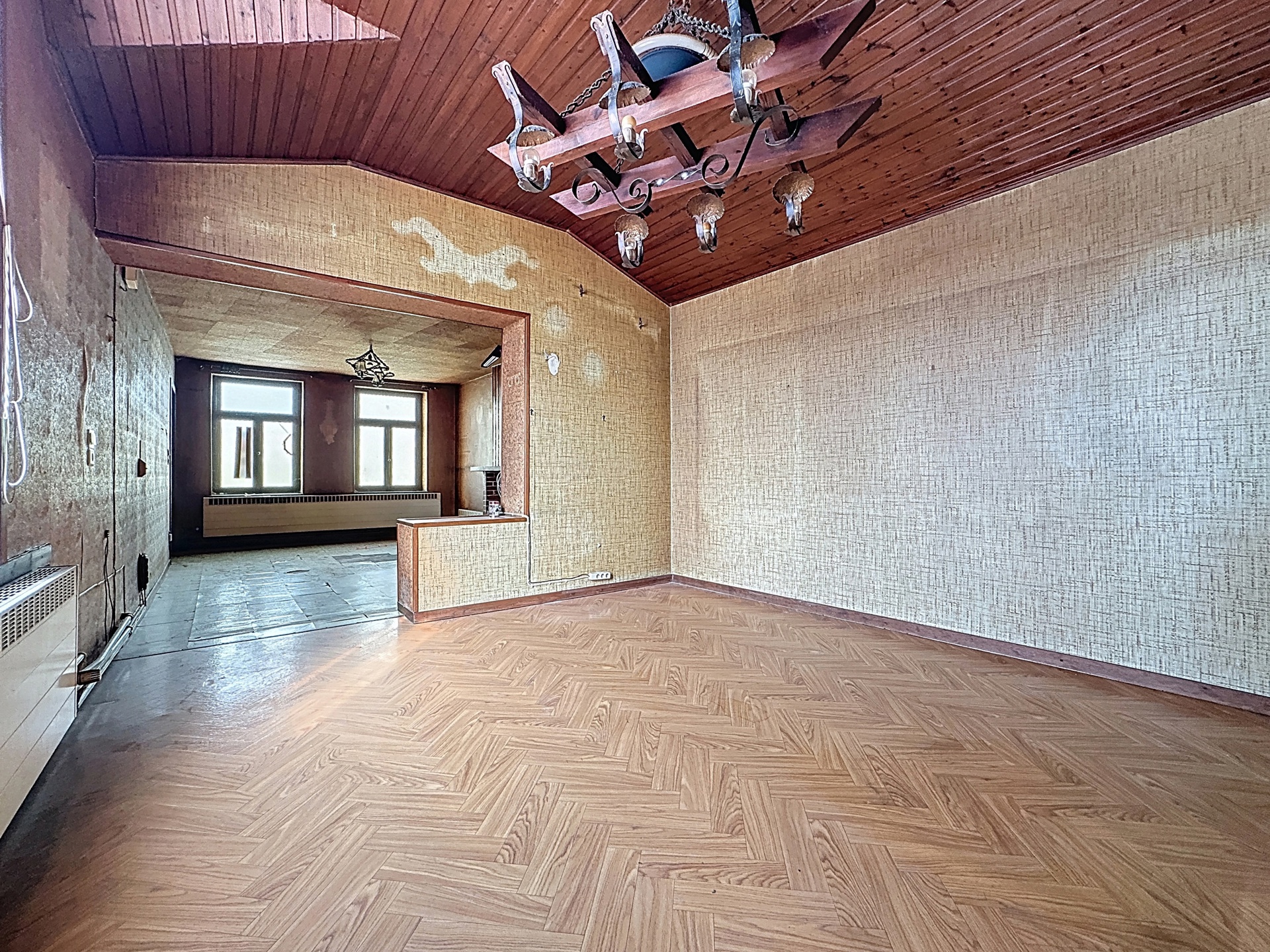 Photo du bien Maison spacieuse avec beau potentiel