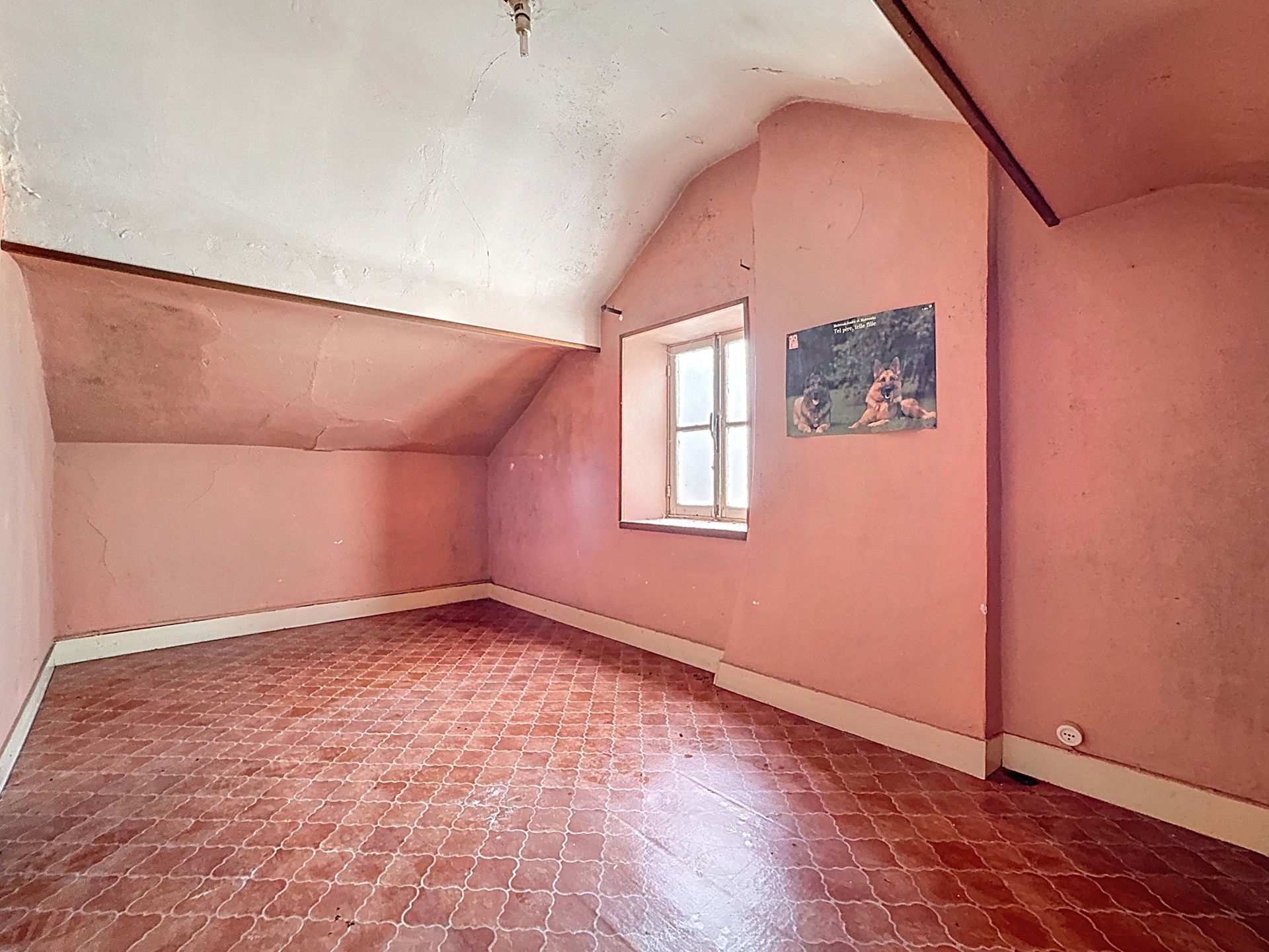 Photo du bien Maison spacieuse avec beau potentiel