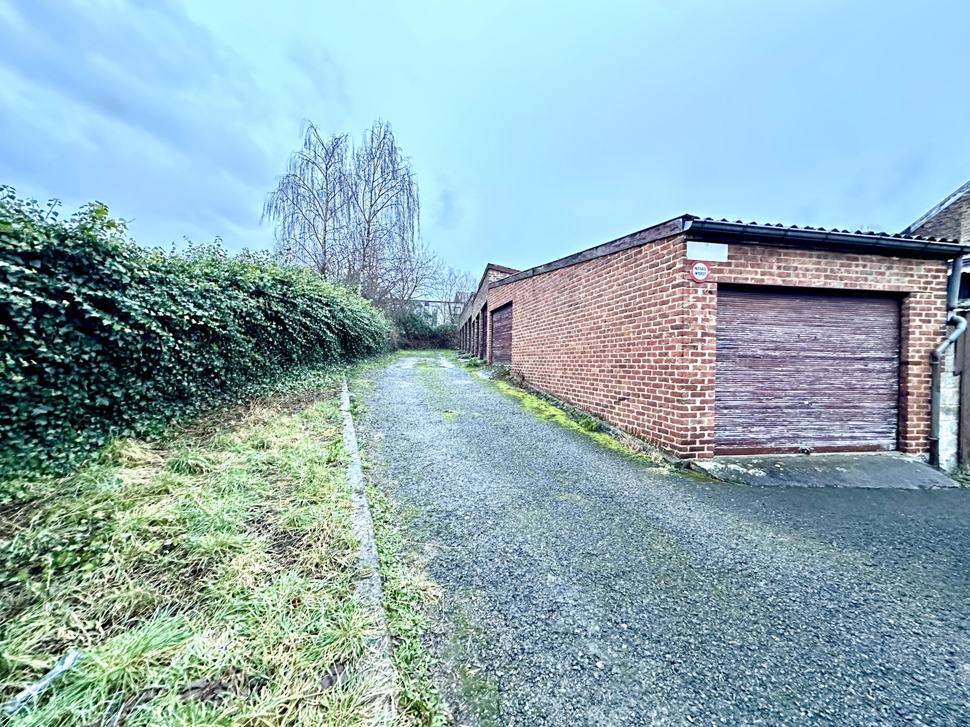 Photo du bien Ensemble de 9 garages