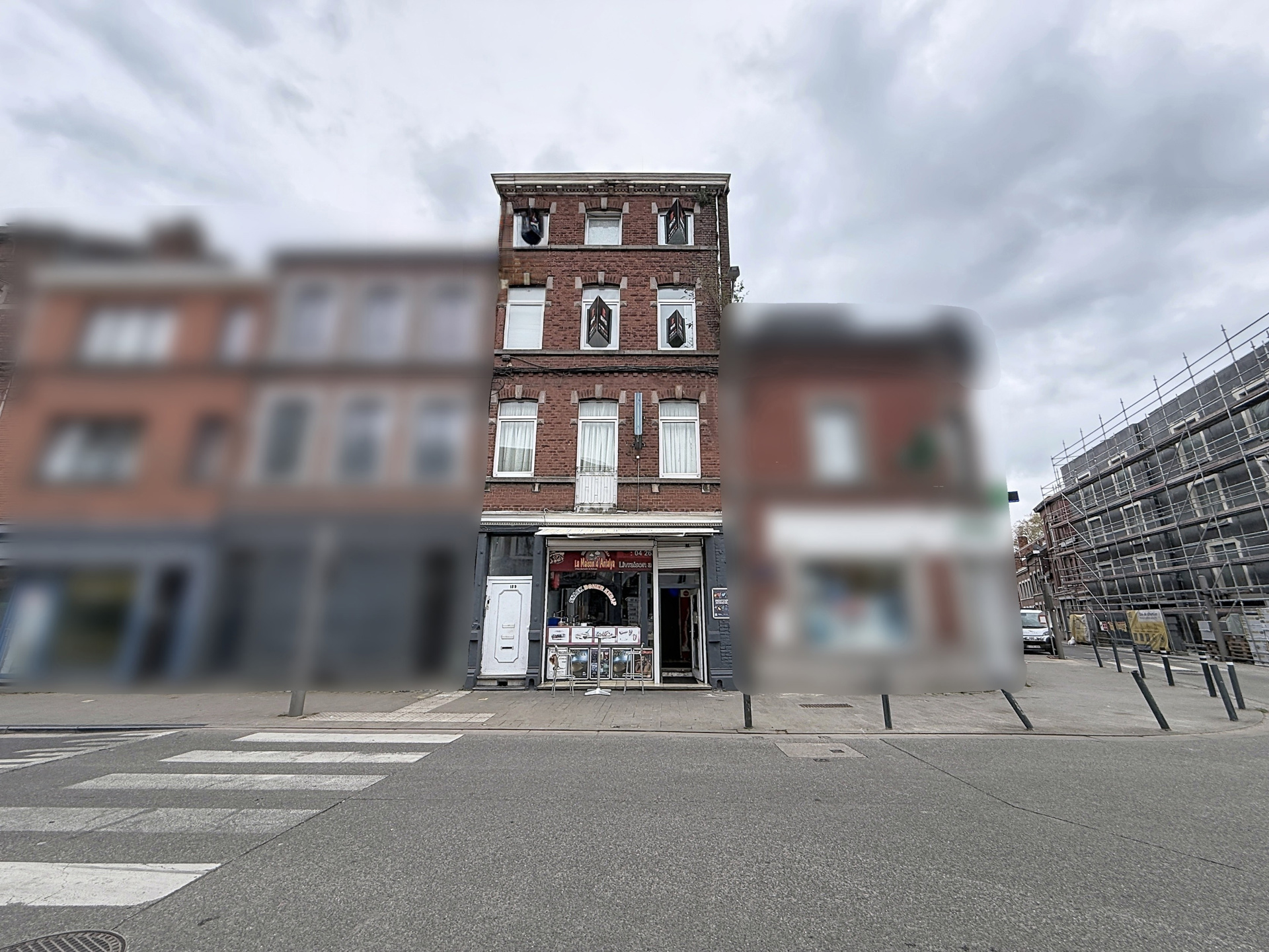 Photo du bien IMMEUBLE MIXTE 3 APPARTS et RDC COMMERCIAL (en ordre d'urbanisme)