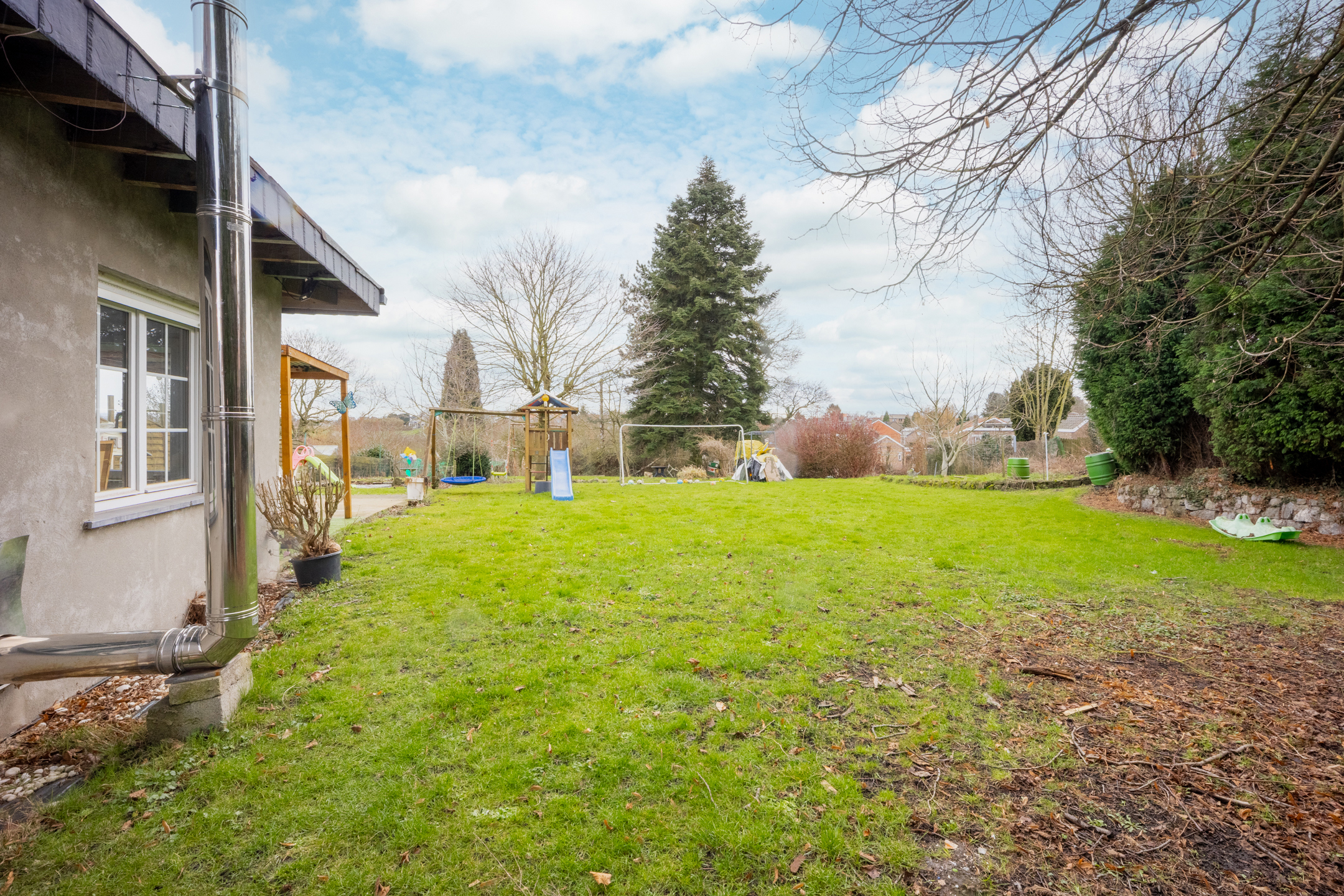 Photo du bien Ensemble immobilier ( spacieuse maison + terrain à bâtir)
