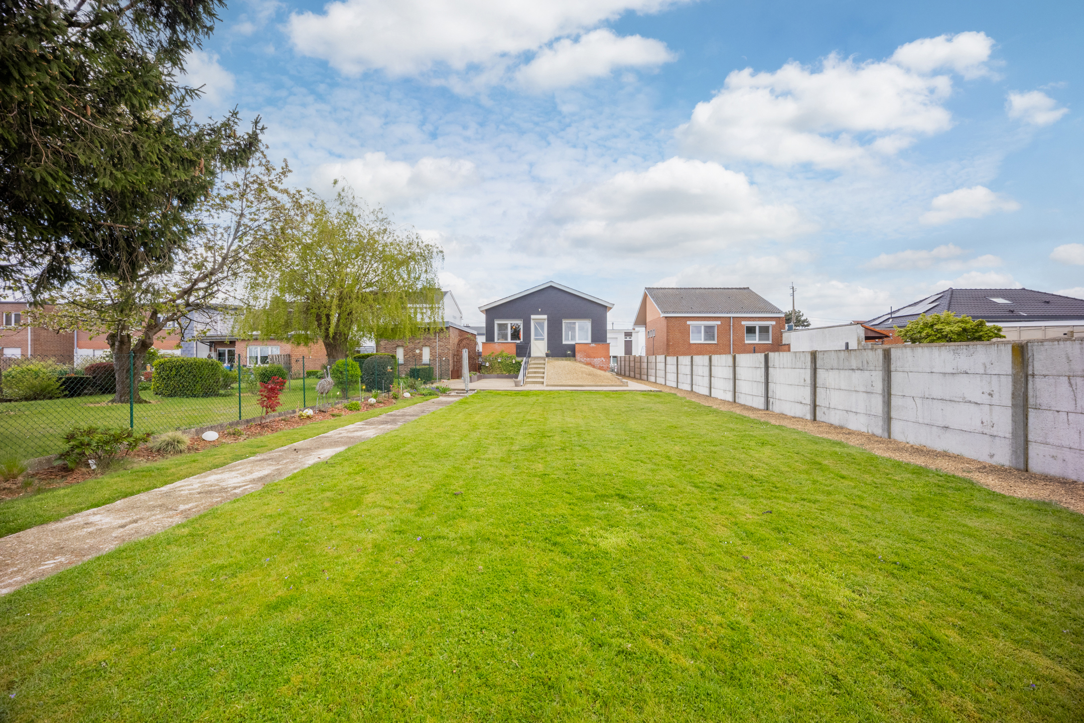 Photo du bien Charmant bungalow 4 façades