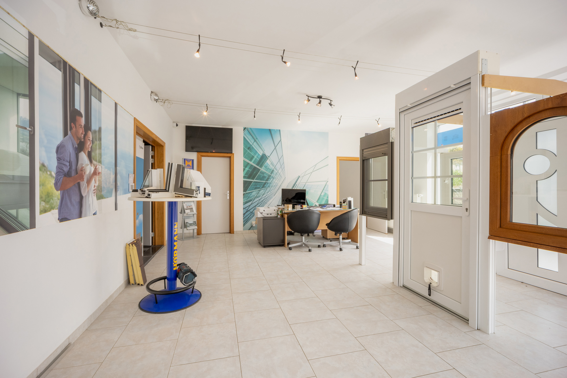Photo du bien Bien d’exception – Immeuble mixte avec piscine, parking et commerce