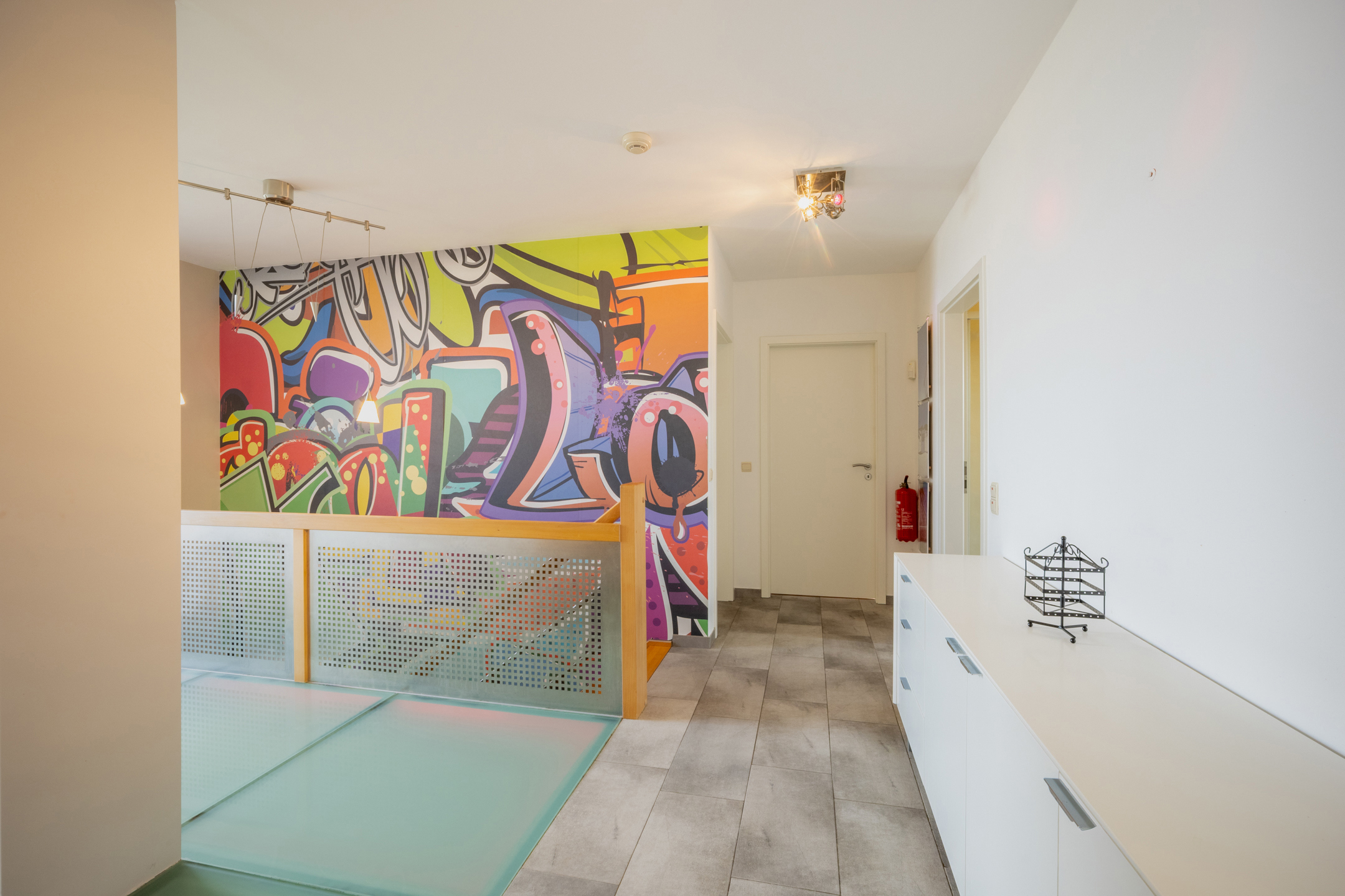 Photo du bien Bien d’exception – Immeuble mixte avec piscine, parking et commerce