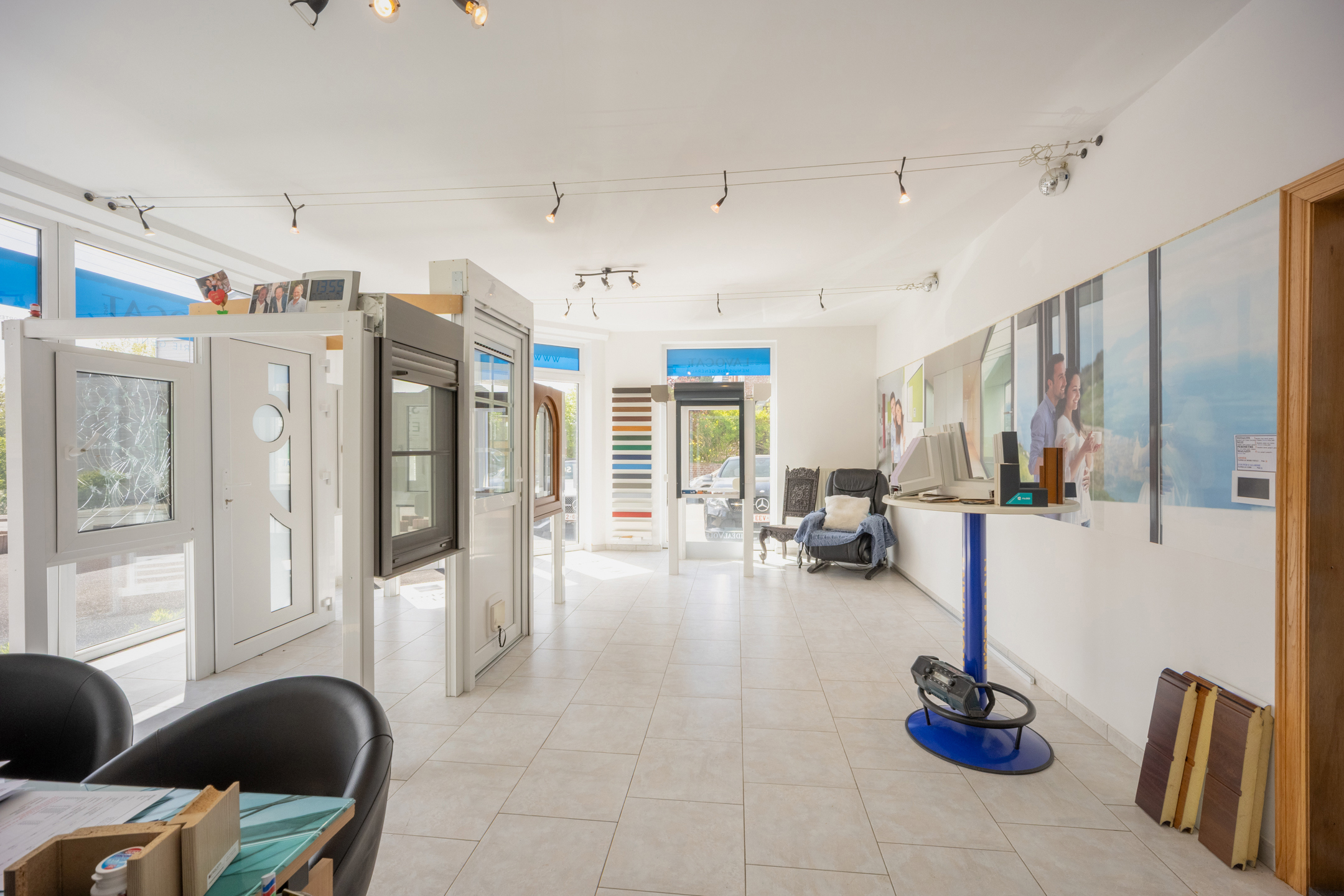 Photo du bien Bien d’exception – Immeuble mixte avec piscine, parking et commerce