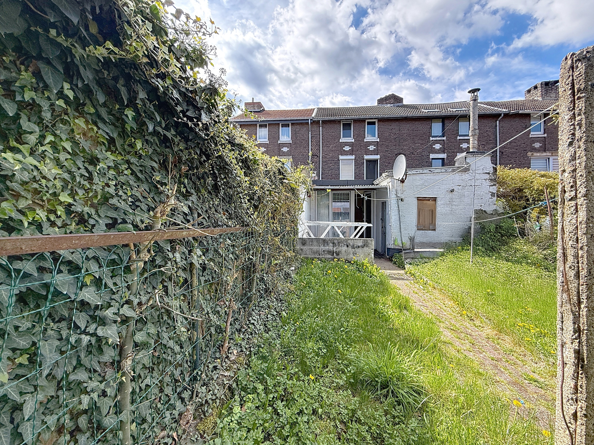 Photo du bien Charmante maison 4 chambres avec jardin