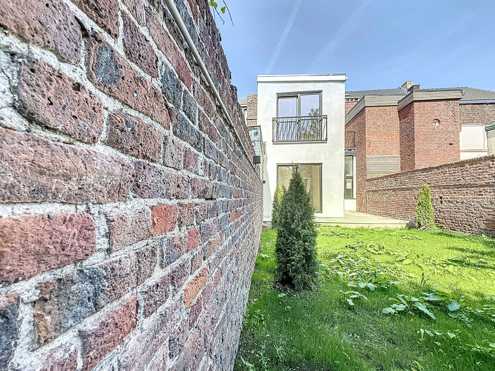 Photo du bien Magnifique duplex deux chambres avec terrasse et jardin