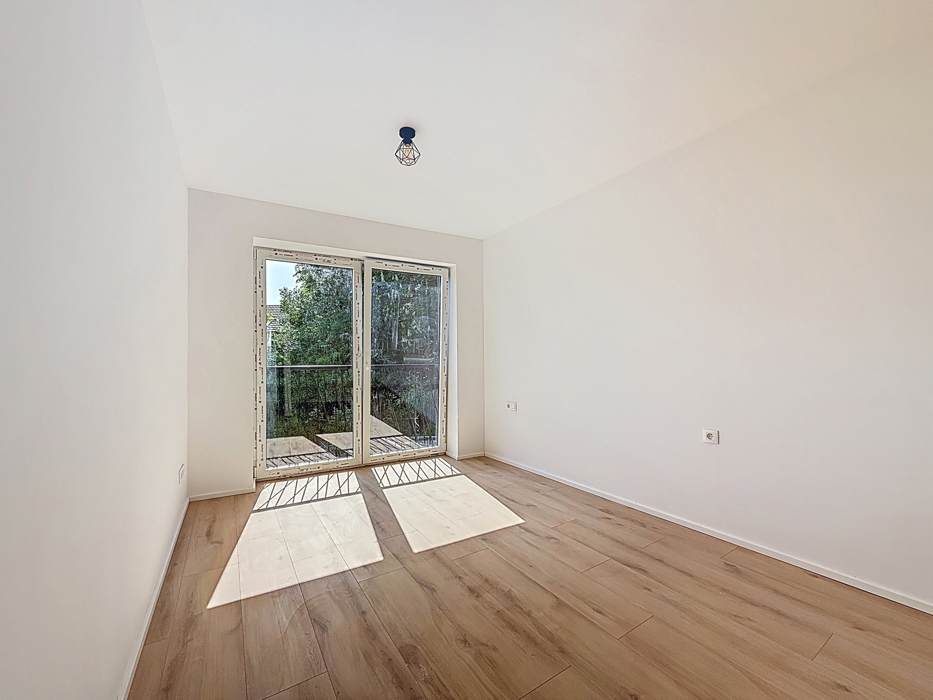Photo du bien Magnifique duplex deux chambres avec terrasse et jardin