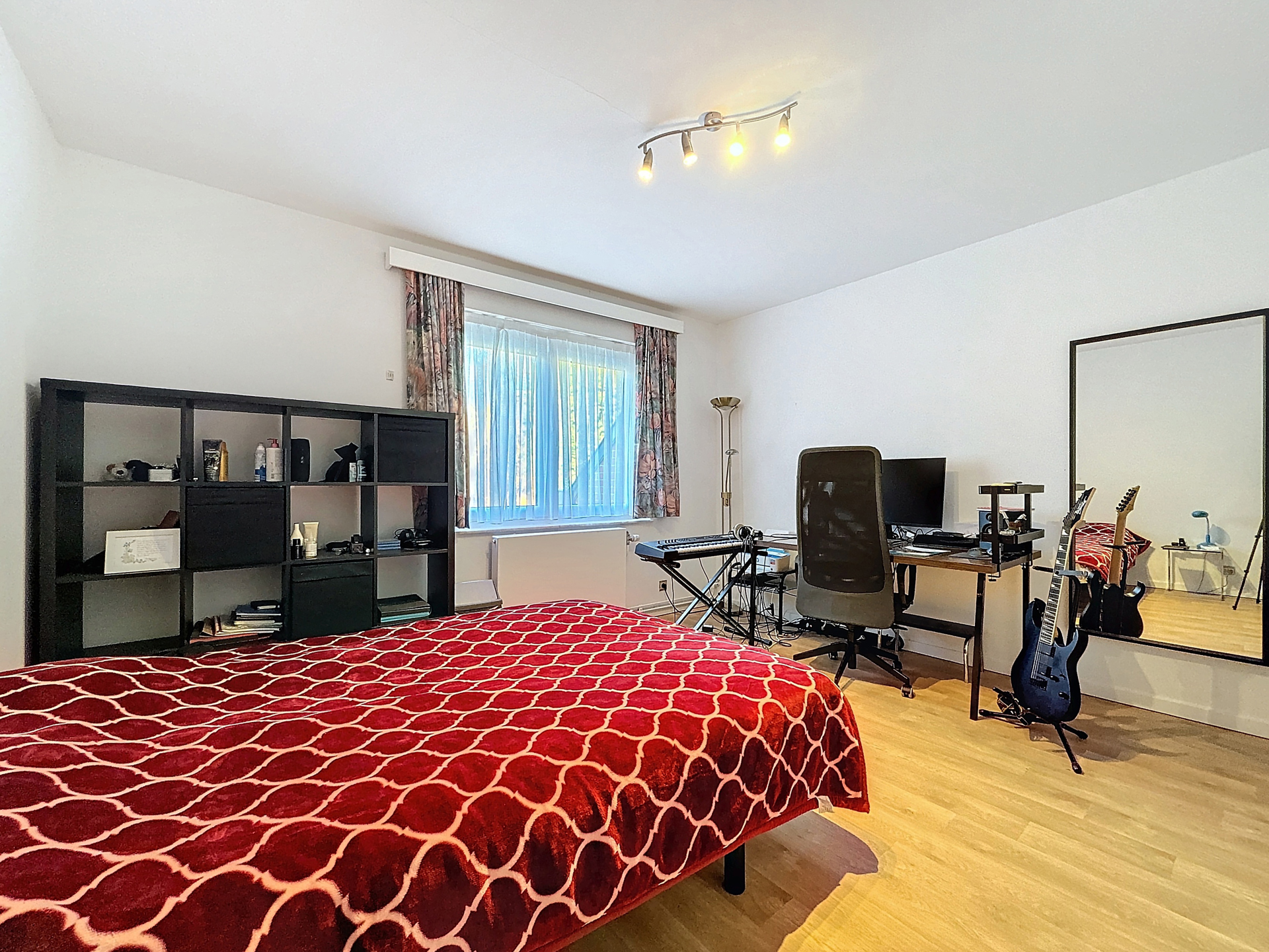 Photo du bien rue rousseau 42