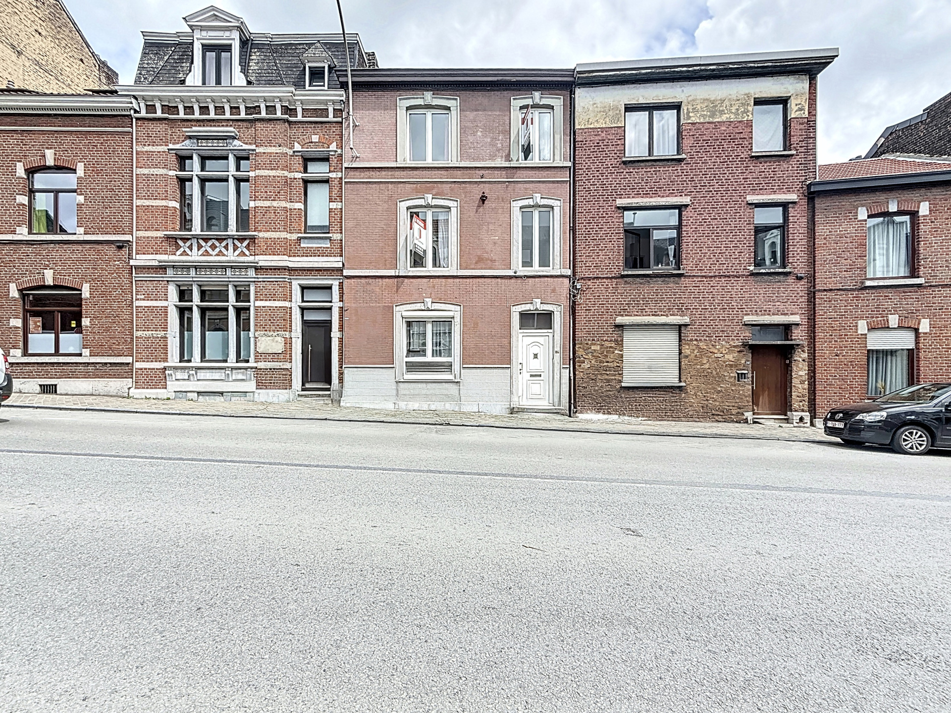 Photo principal du bien Spacieuse maison de maître à vendre !