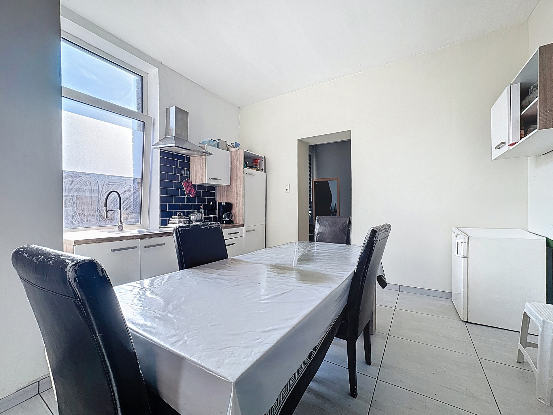 Photo du bien Ensemble immobilier ( immeuble à appartements + maison )