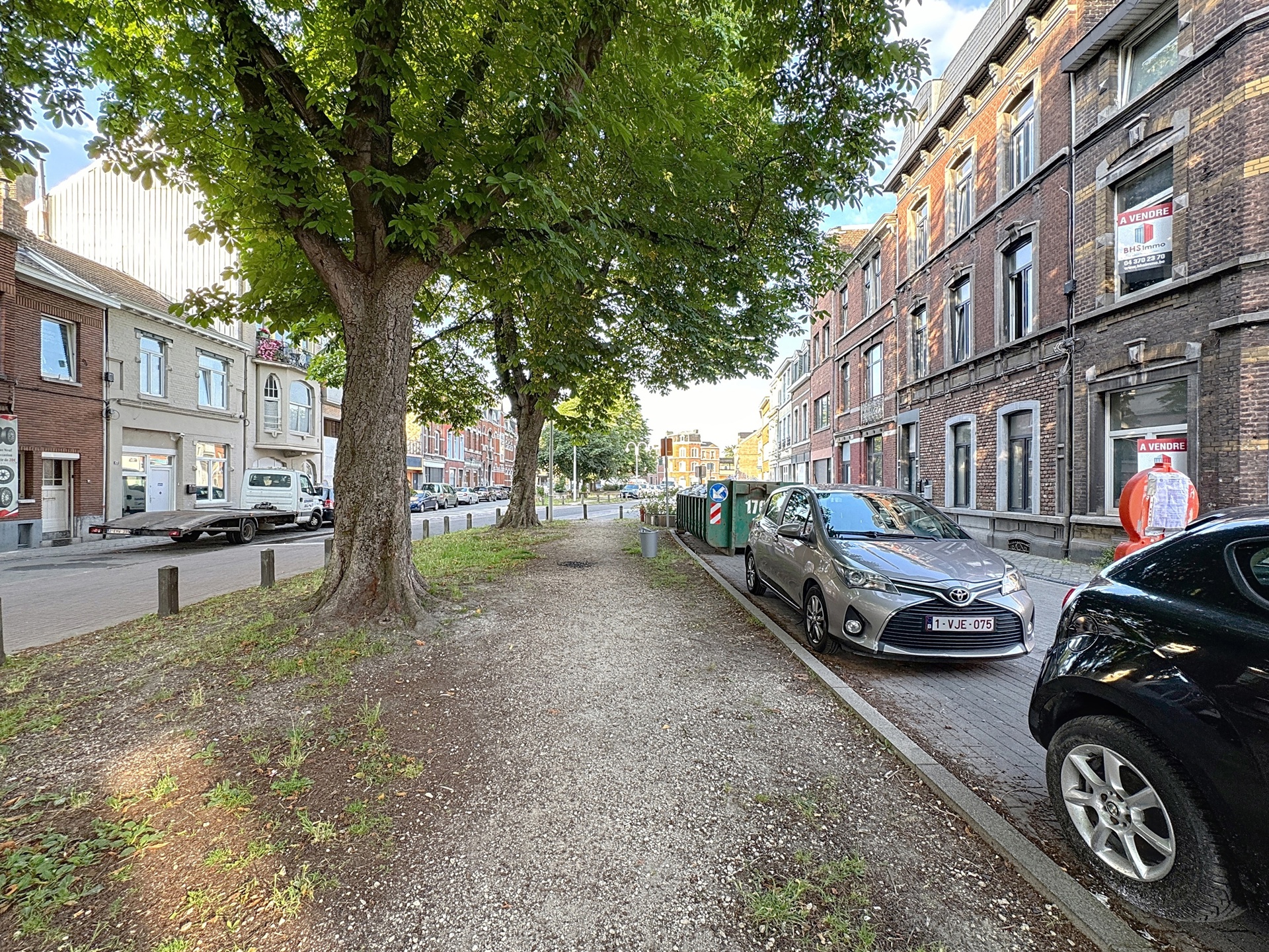 Photo du bien Ensemble immobilier ( immeuble à appartements + maison )