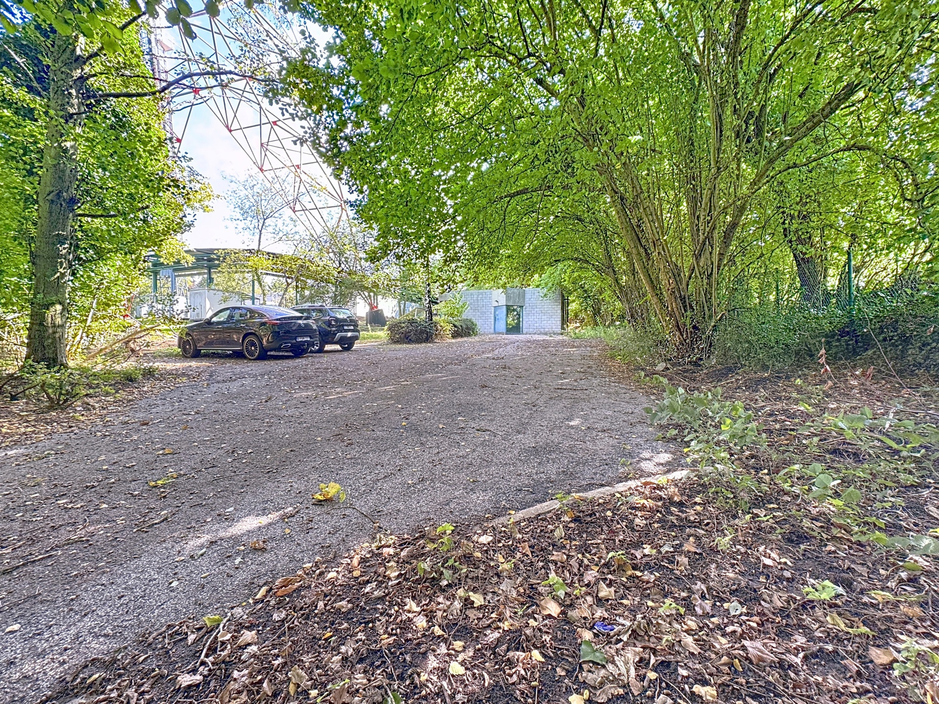 Photo du bien Terrain polyvalent de 1.990 m2, à deux pas du Country Hall