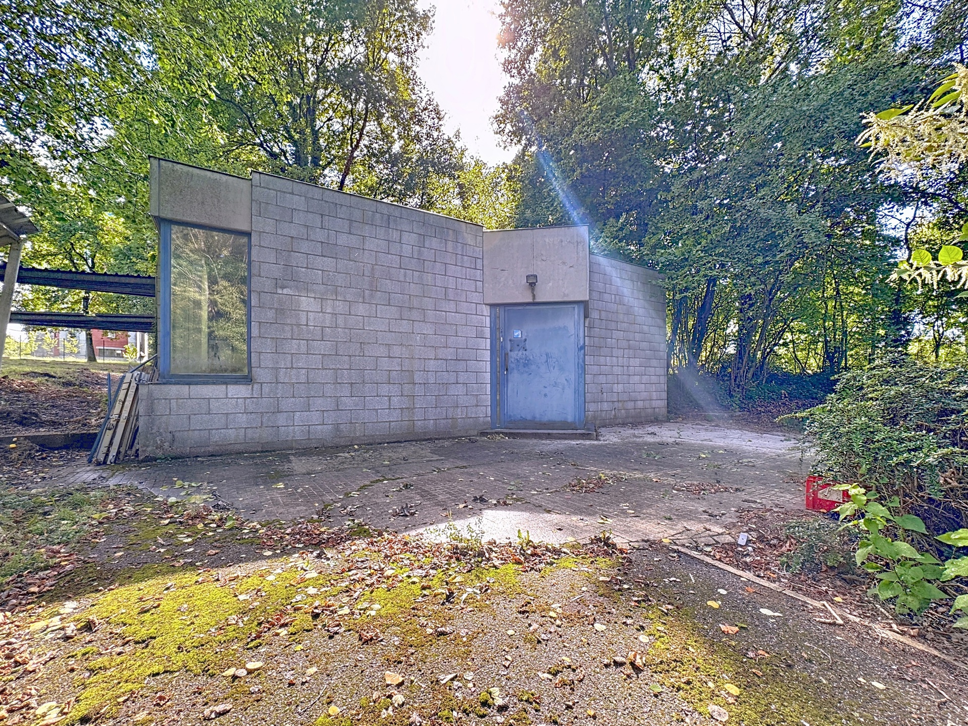 Photo du bien Terrain polyvalent de 1.990 m2, à deux pas du Country Hall