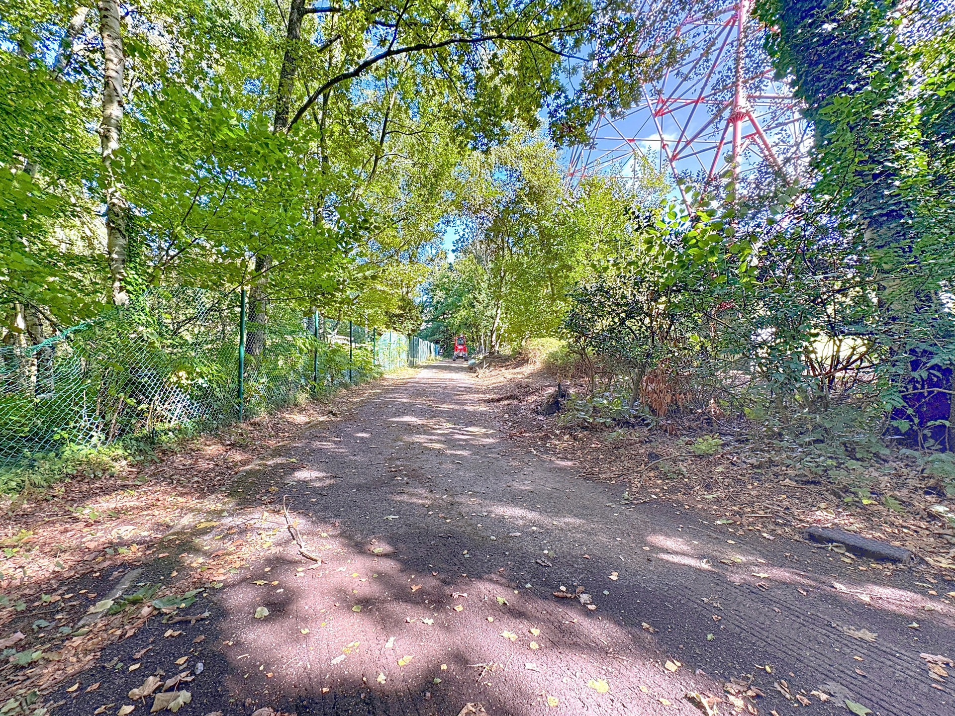 Photo du bien Entrepôt avec terrain polyvalent à deux pas du Country Hall