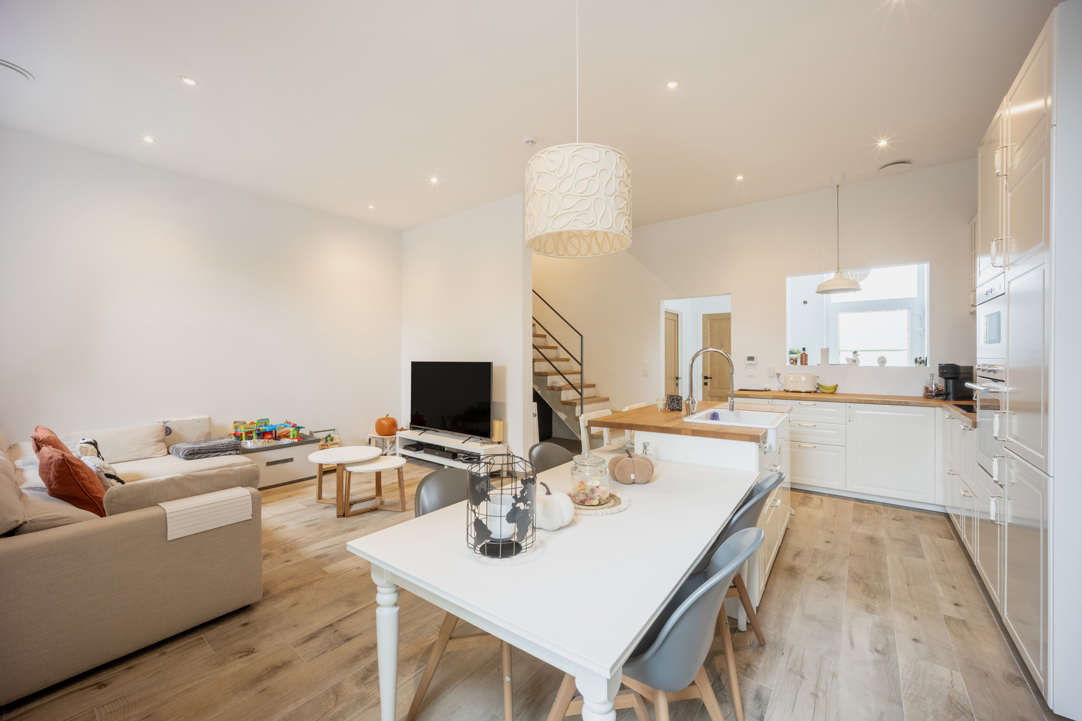 Photo principal du bien Magnifique maison avec jardin et terrasse dans un clos privé