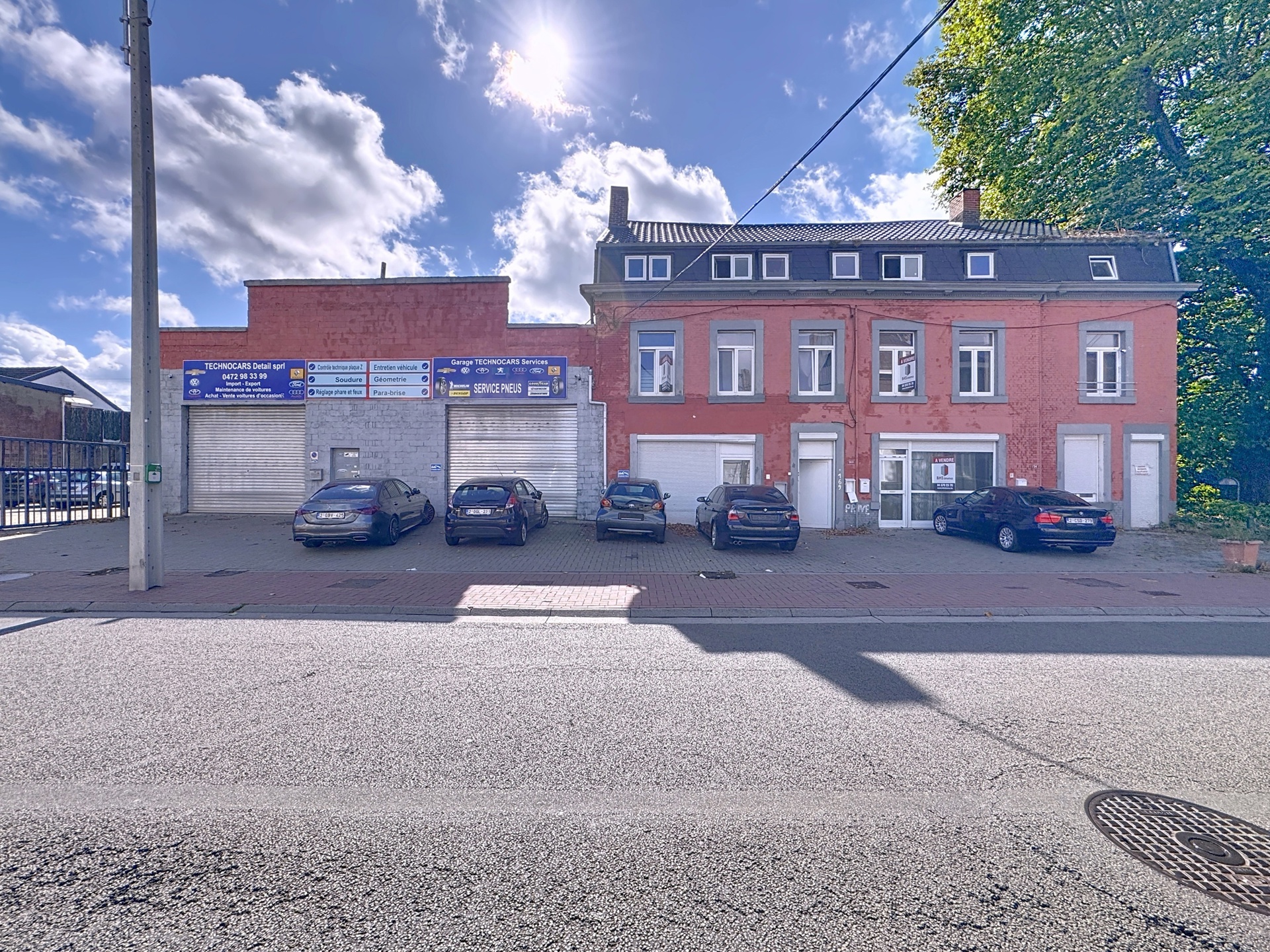 Photo du bien Ensemble immobilier avec entrepôt et 3 logements