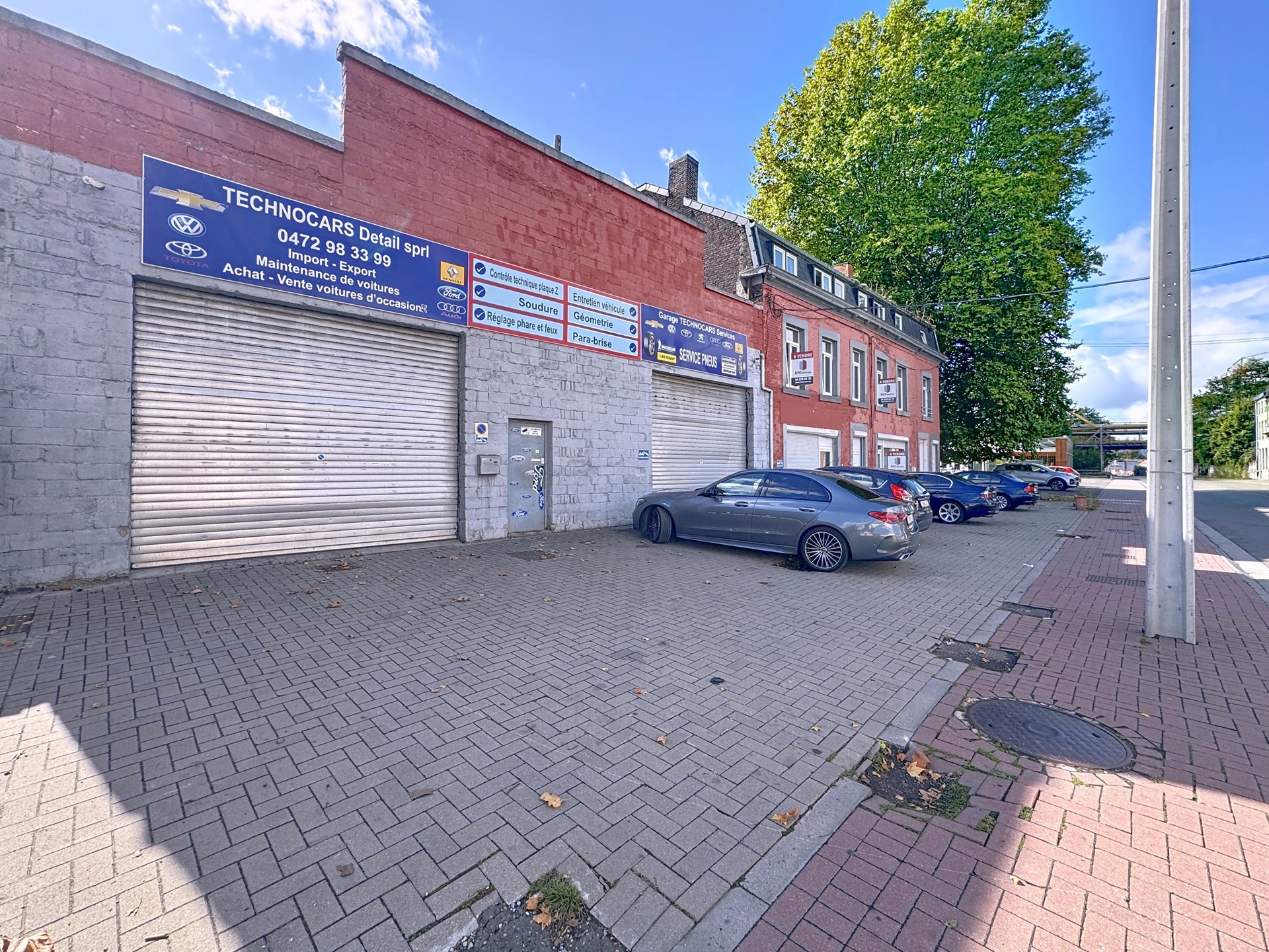 Photo du bien Ensemble immobilier avec entrepôt et 3 logements