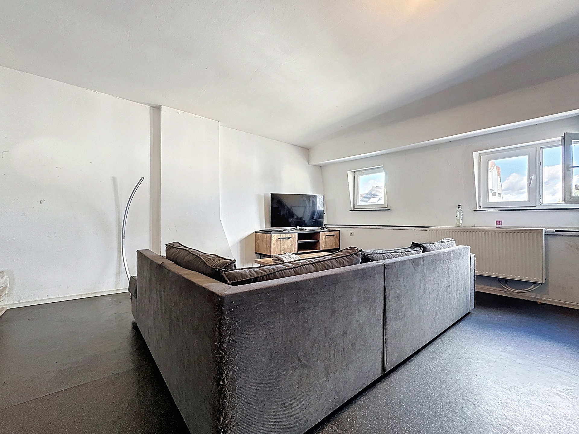 Photo du bien Ensemble immobilier avec entrepôt et 3 logements