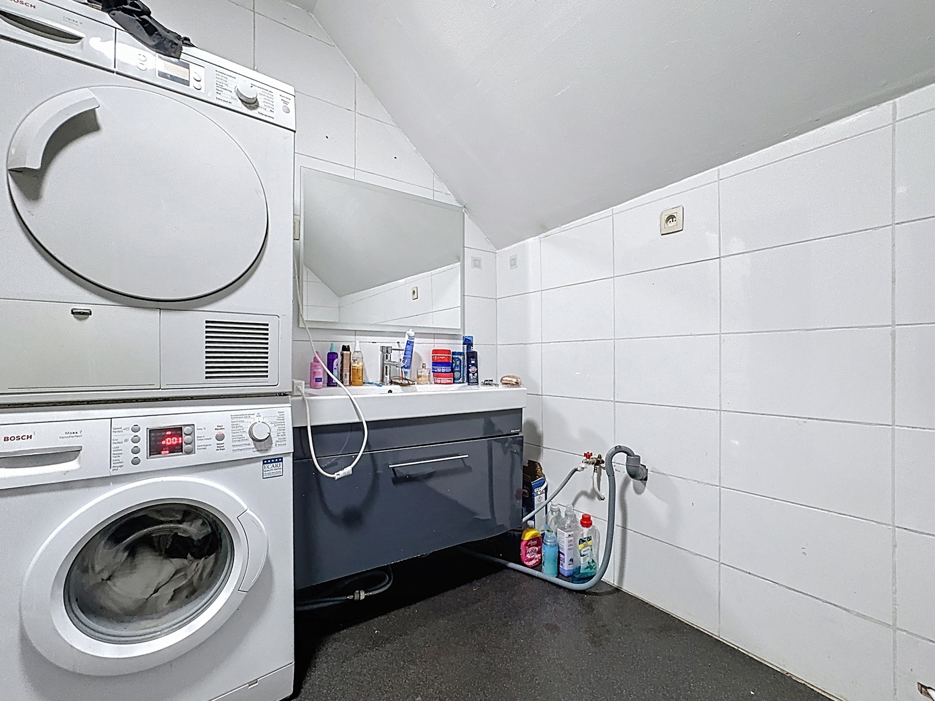 Photo du bien Ensemble immobilier avec entrepôt et 3 logements