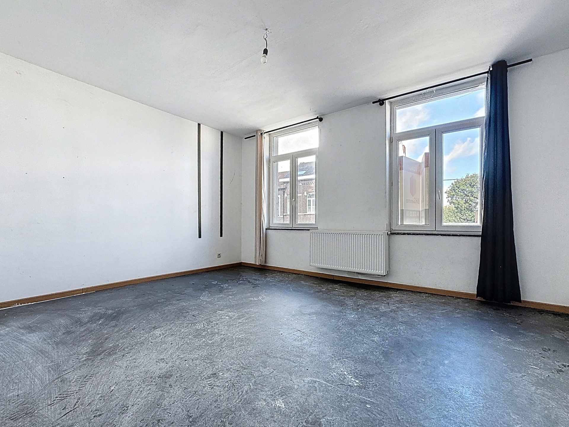 Photo du bien Ensemble immobilier avec entrepôt et 3 logements