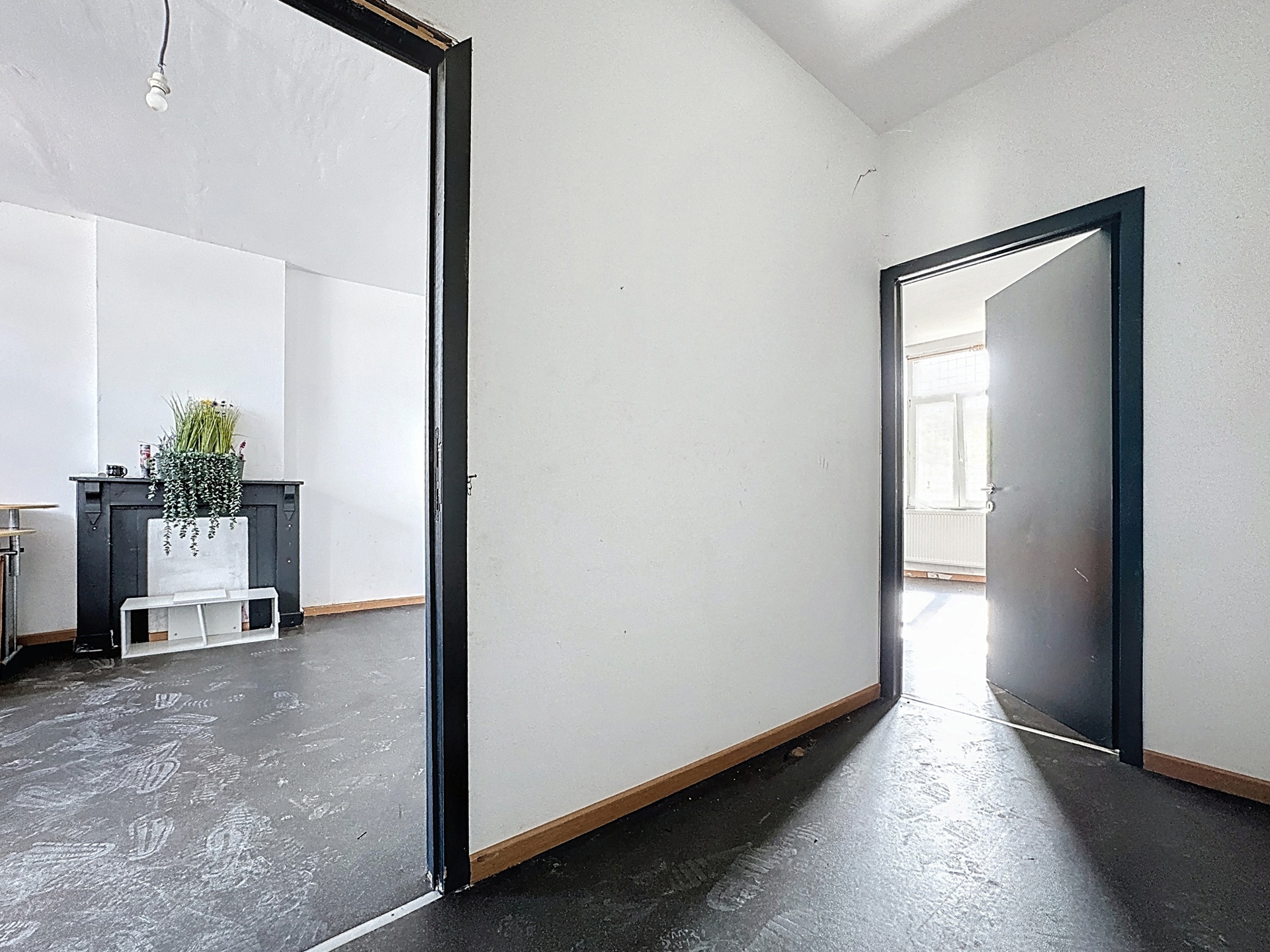 Photo du bien Ensemble immobilier avec entrepôt et 3 logements