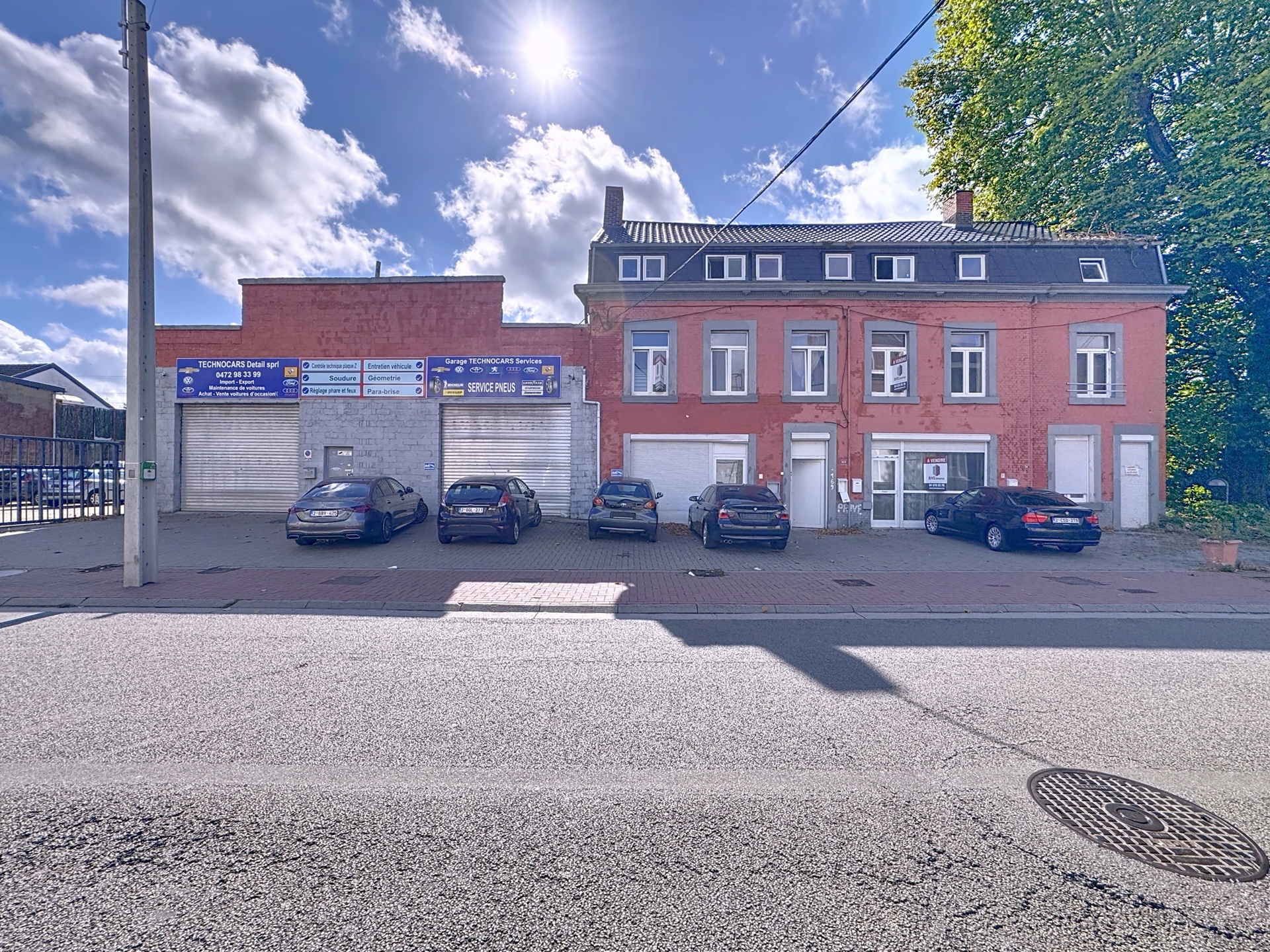 Photo du bien Ensemble immobilier avec entrepôt et 3 logements